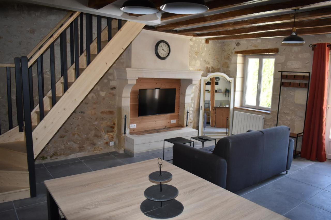 Maison De Charme Ligueil Eksteriør billede